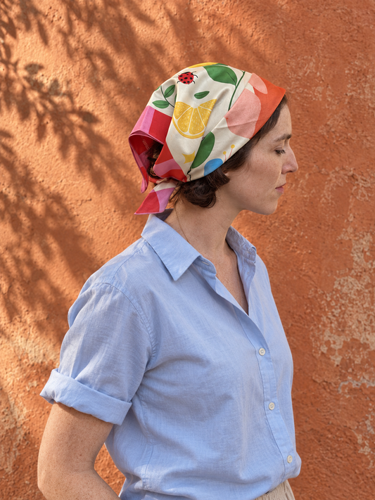 Bandana en satin de coton "Flânerie Fleurie" par Anaïs Sanchez