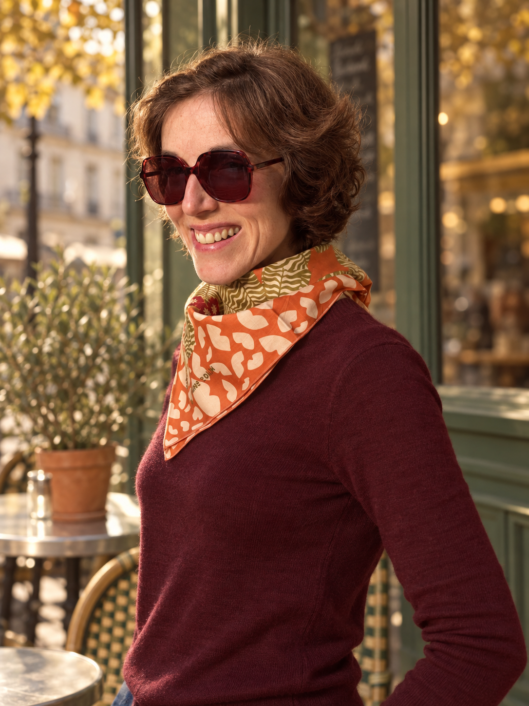 Bandana en satin de coton "Baiser Primevères" par Claire Colin