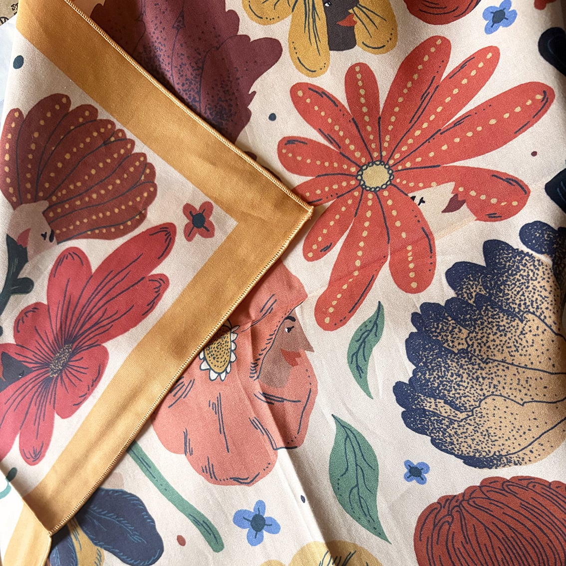 Bandana illustré “La vie des fleurs” — Blandine Pannequin